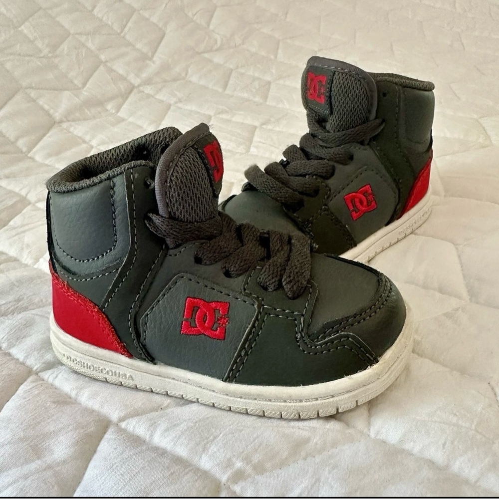 DC Kids Black and Red Sneakers